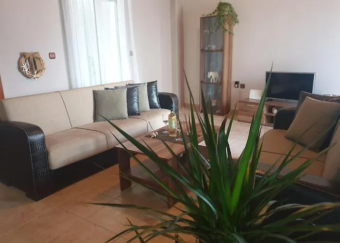 Family & Friends Maisonette In The Center Of Lixouri